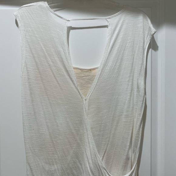 Top - Picture 2 of 3